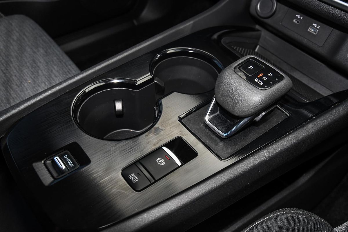 2024 Nissan X-TRAIL ST T33