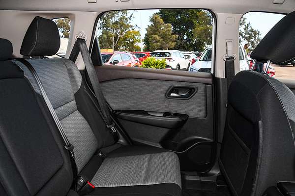 2024 Nissan X-TRAIL ST T33
