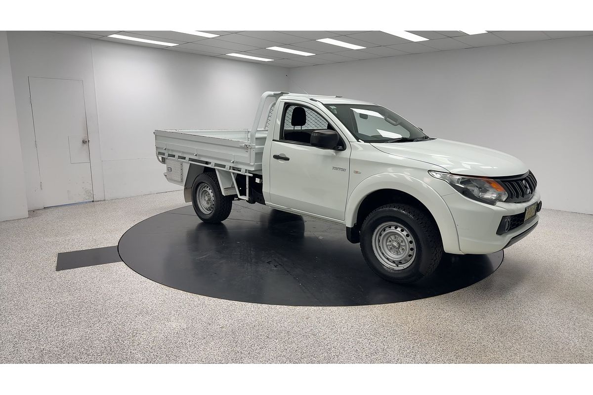 2017 Mitsubishi Triton GLX MQ 4X4