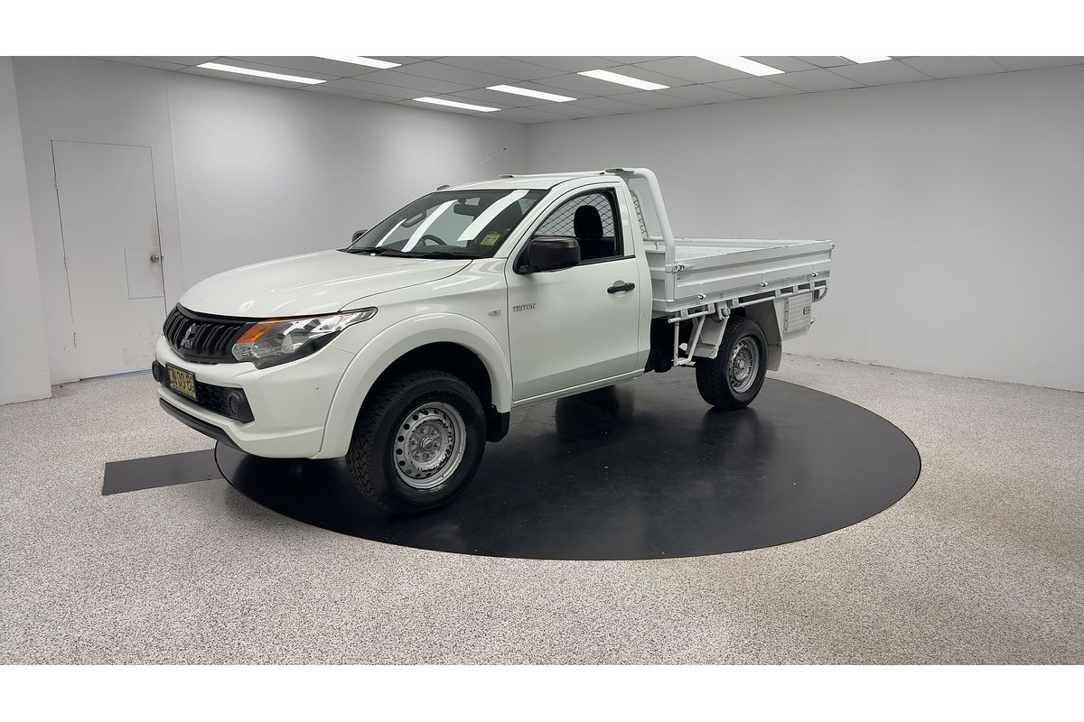 2017 Mitsubishi Triton GLX MQ 4X4
