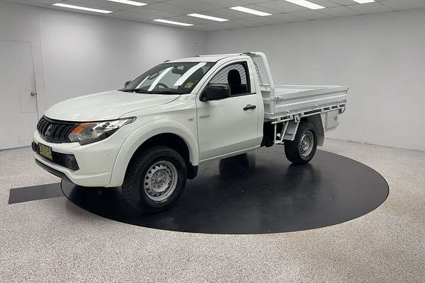 2017 Mitsubishi Triton GLX MQ 4X4