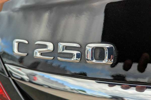 2015 Mercedes-Benz 250 205