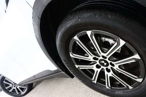 2025 Mahindra XUV700 AX7L