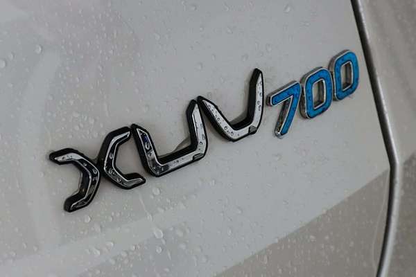 2025 Mahindra XUV700 AX7L