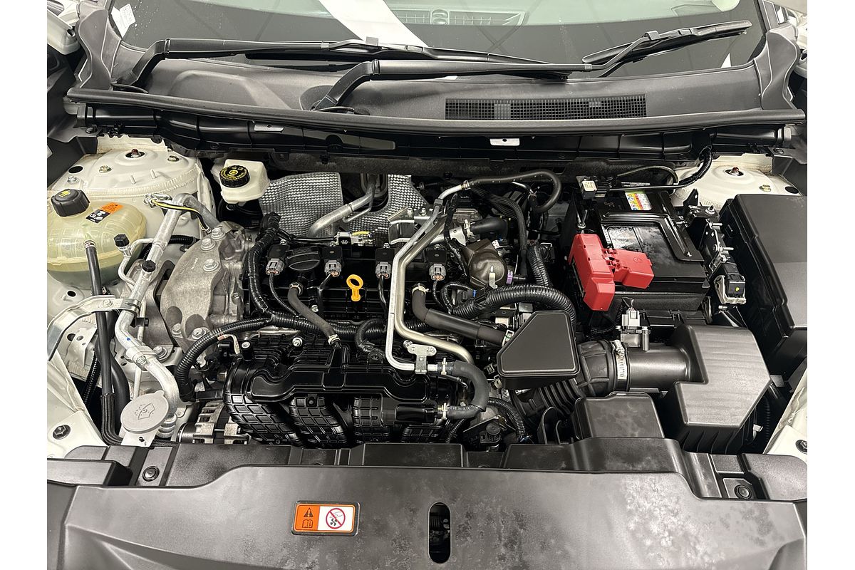 2023 Mitsubishi Outlander ES ZM