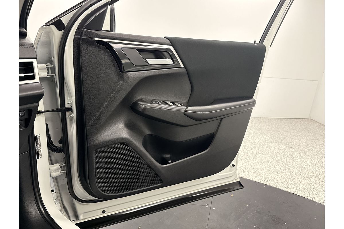 2023 Mitsubishi Outlander ES ZM