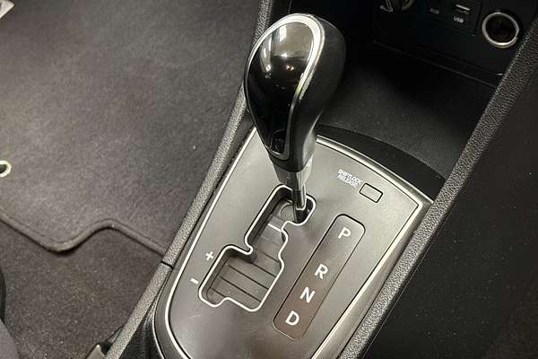 2018 Hyundai Accent Sport RB6