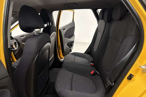 2018 Hyundai Accent Sport RB6
