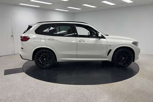 2023 BMW X5 M50i G05