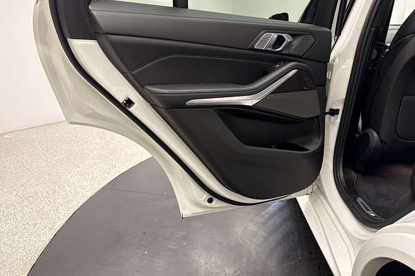 2023 BMW X5 M50i G05