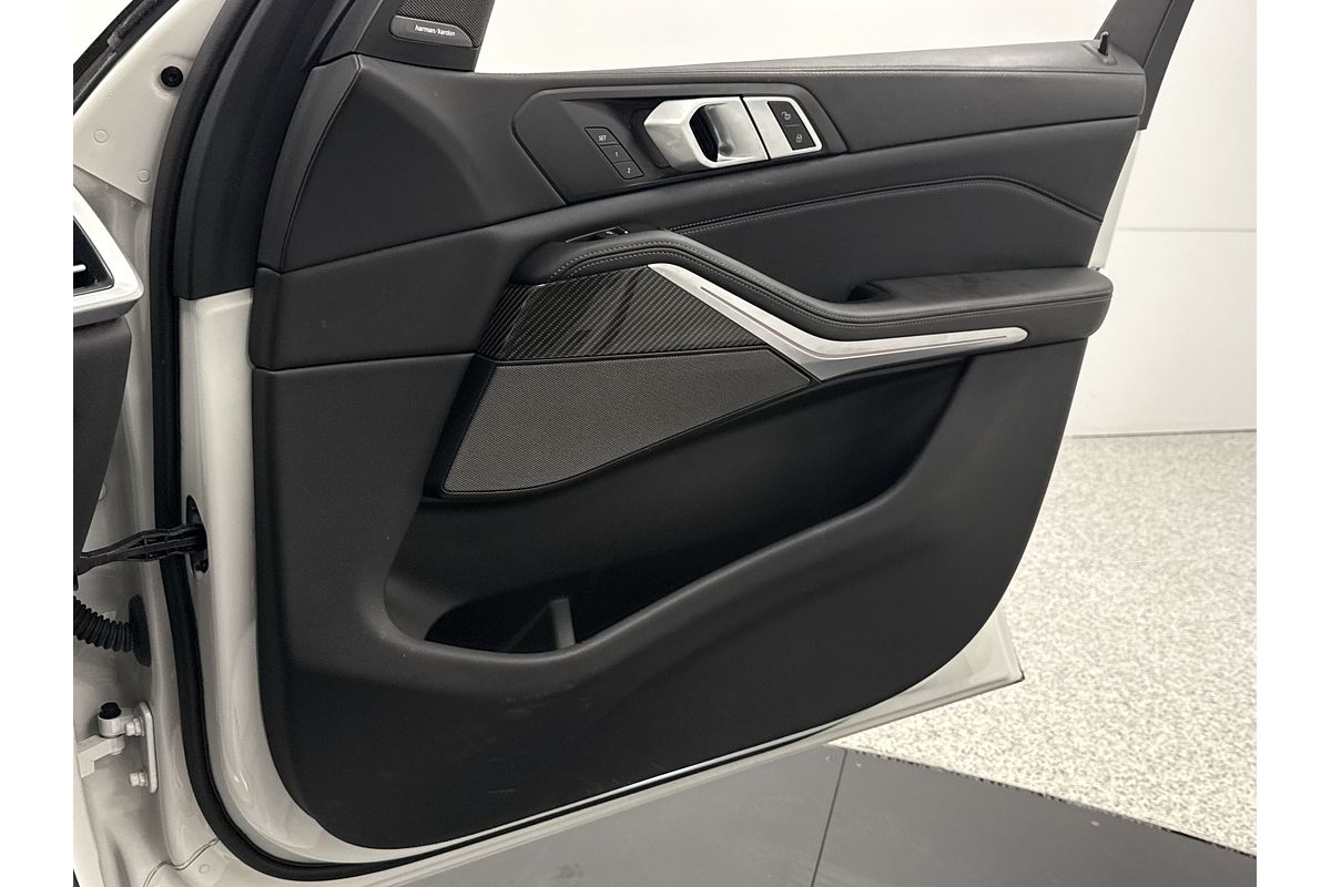 2023 BMW X5 M50i G05