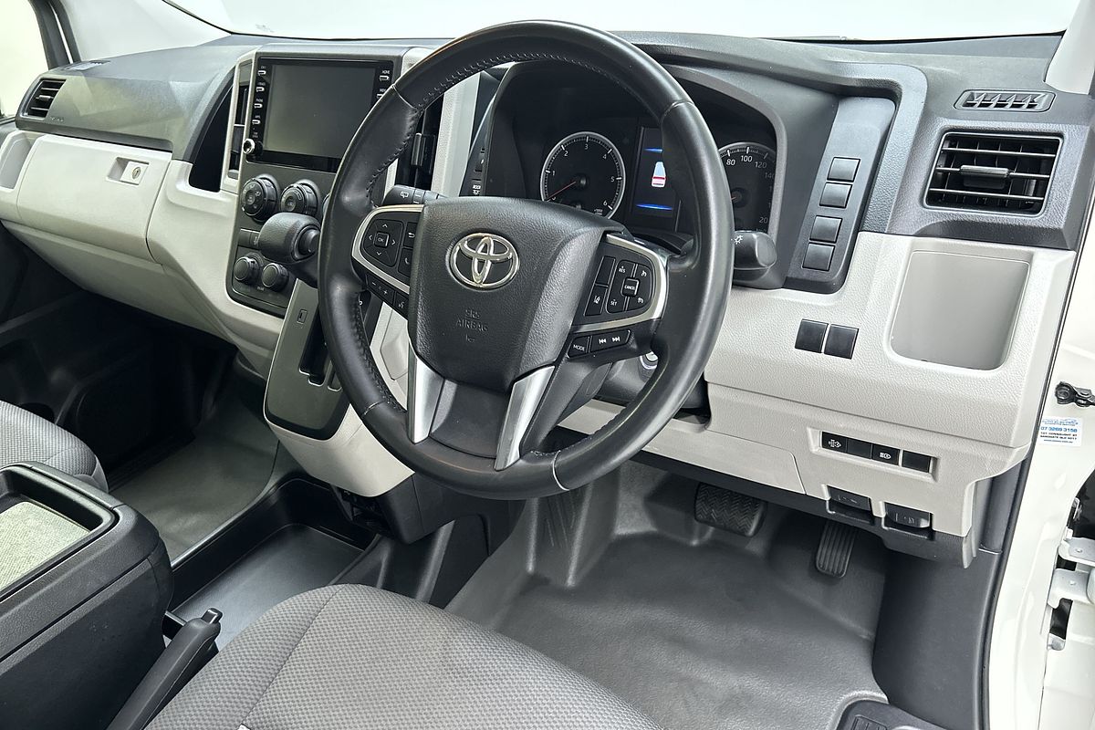 2022 Toyota Hiace Commuter GDH322R ELWB High Roof