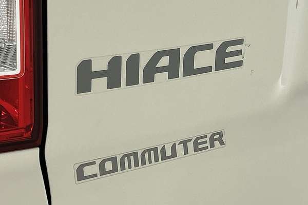 2022 Toyota Hiace Commuter GDH322R ELWB High Roof