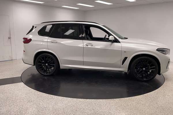 2022 BMW X5 xDrive40i M Sport G05