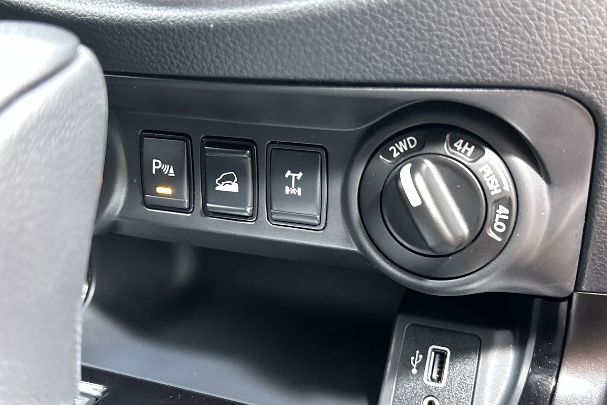 2024 Nissan Navara PRO-4X D23 4X4