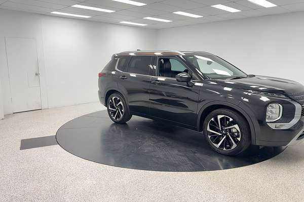 2022 Mitsubishi Outlander Exceed ZM