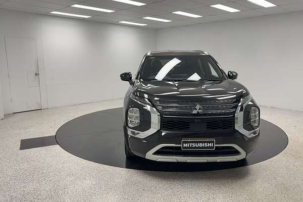 2022 Mitsubishi Outlander Exceed ZM
