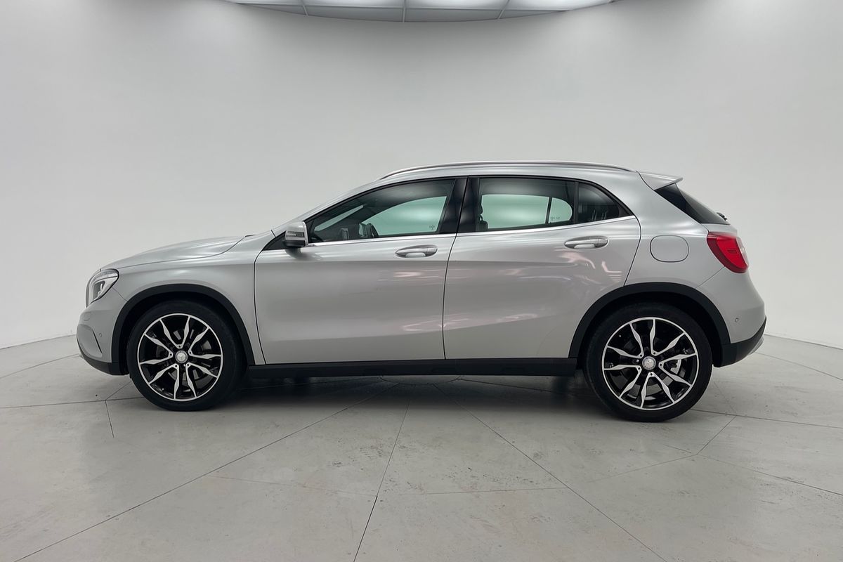 2015 Mercedes-Benz GLA GLA250 X156