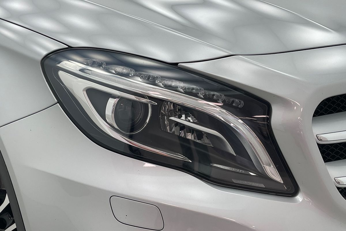 2015 Mercedes-Benz GLA GLA250 X156