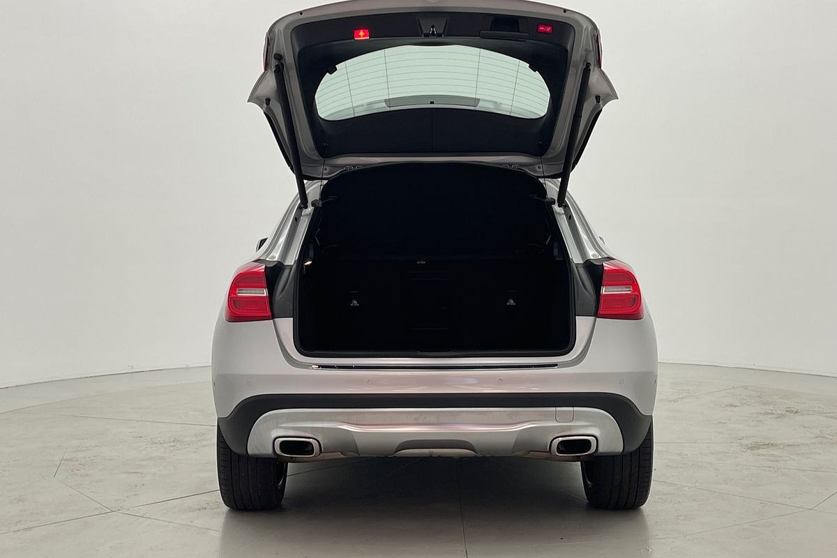 2015 Mercedes-Benz GLA GLA250 X156