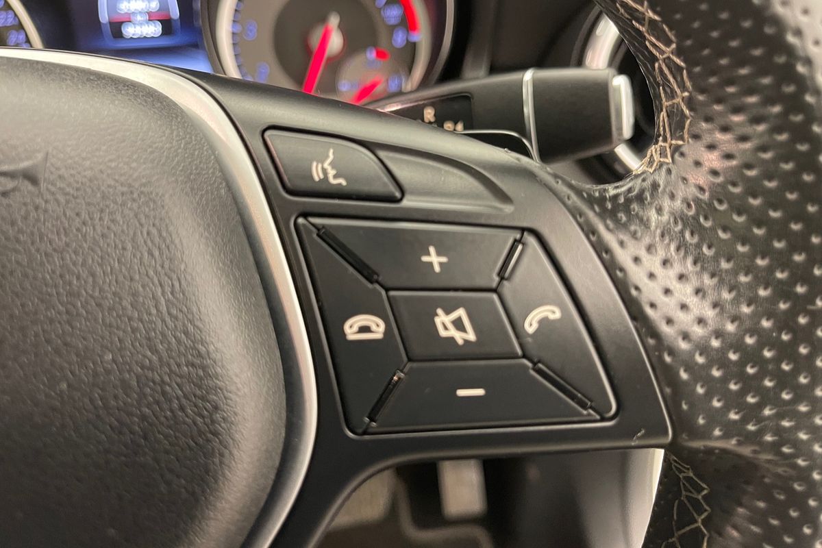 2015 Mercedes-Benz GLA GLA250 X156