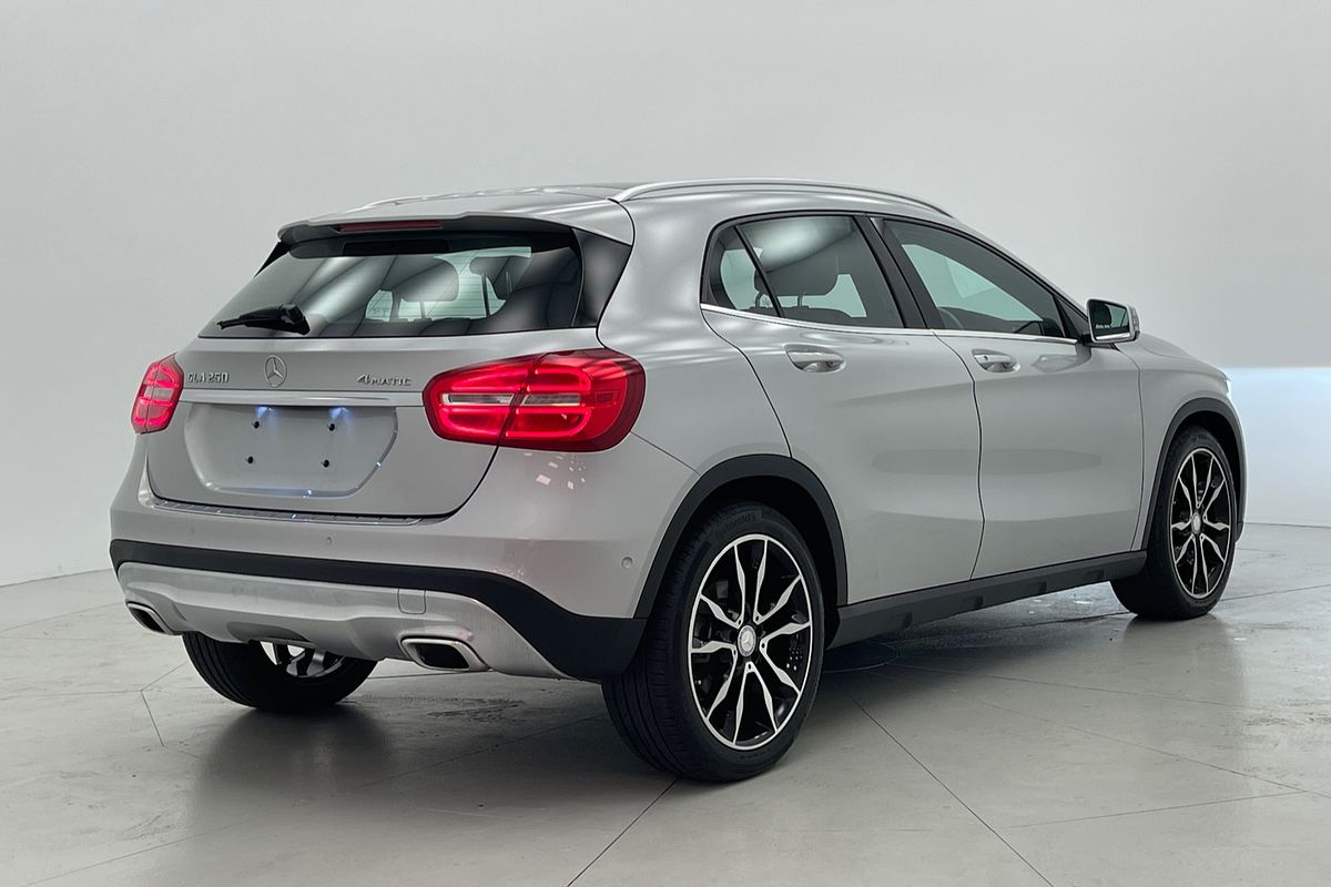 2015 Mercedes-Benz GLA GLA250 X156