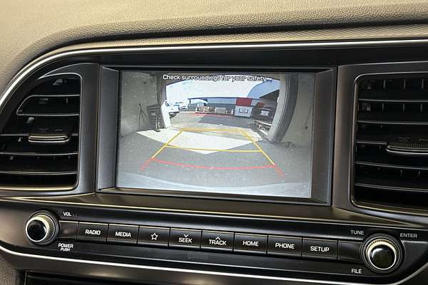 2020 Hyundai Elantra Go AD.2