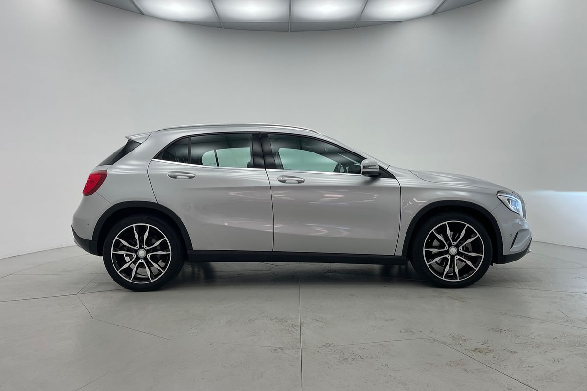 2015 Mercedes-Benz GLA GLA250 X156