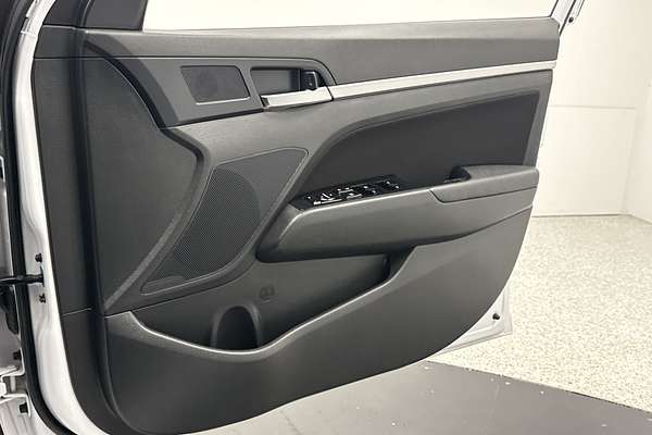 2020 Hyundai Elantra Go AD.2