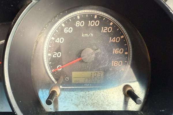 2008 Toyota Hiace Commuter KDH223R ELWB