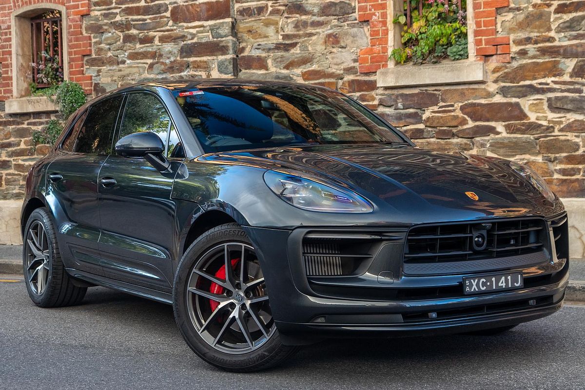 2022 Porsche Macan S 95B