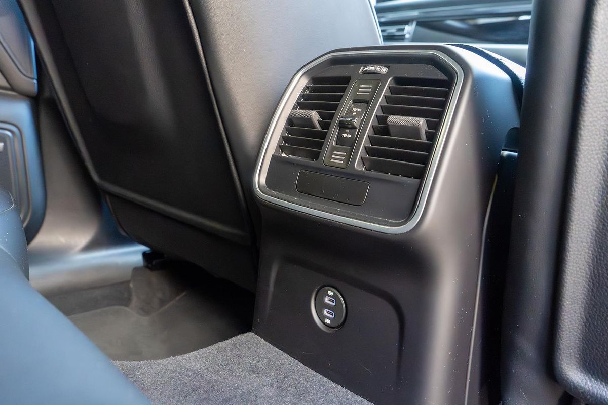 2022 Porsche Macan S 95B