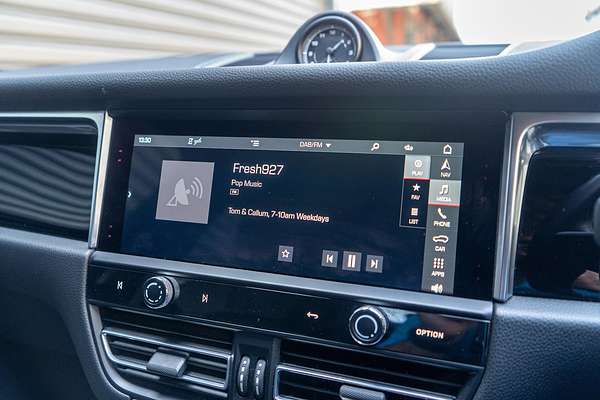 2022 Porsche Macan S 95B