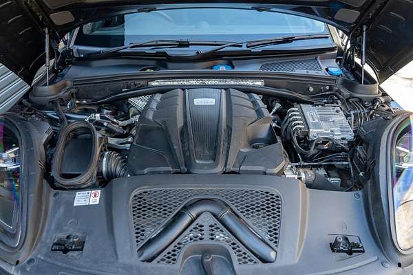 2022 Porsche Macan S 95B