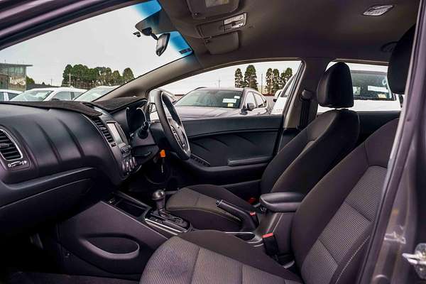 2017 Kia Cerato S YD