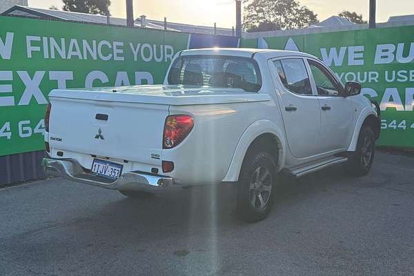 2013 Mitsubishi Triton GLX MN 4X4