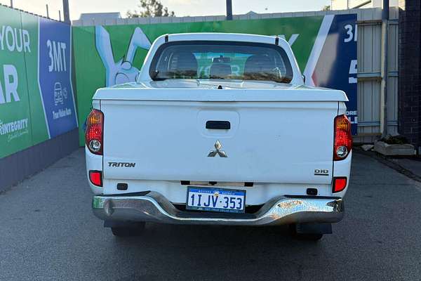 2013 Mitsubishi Triton GLX MN 4X4