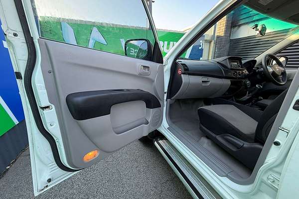 2013 Mitsubishi Triton GLX MN 4X4