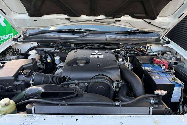 2013 Mitsubishi Triton GLX MN 4X4