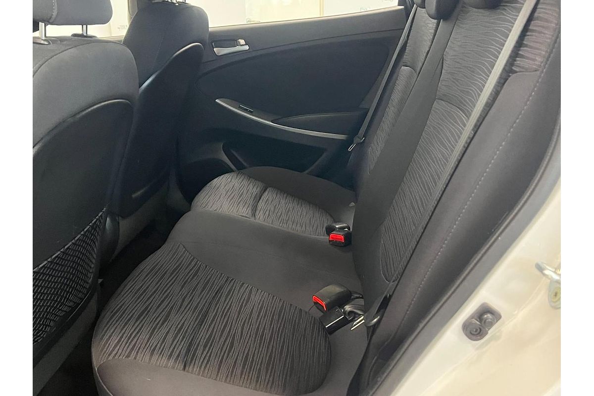 2017 Hyundai Accent Sport RB5