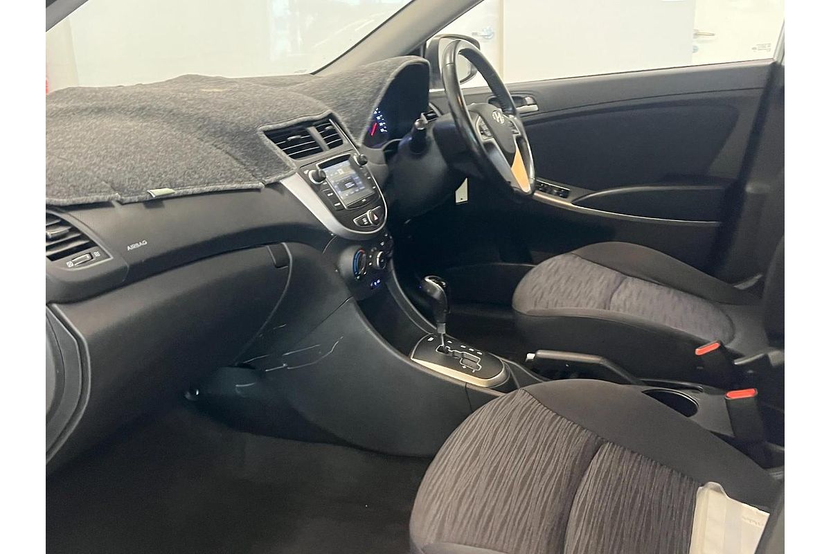 2017 Hyundai Accent Sport RB5