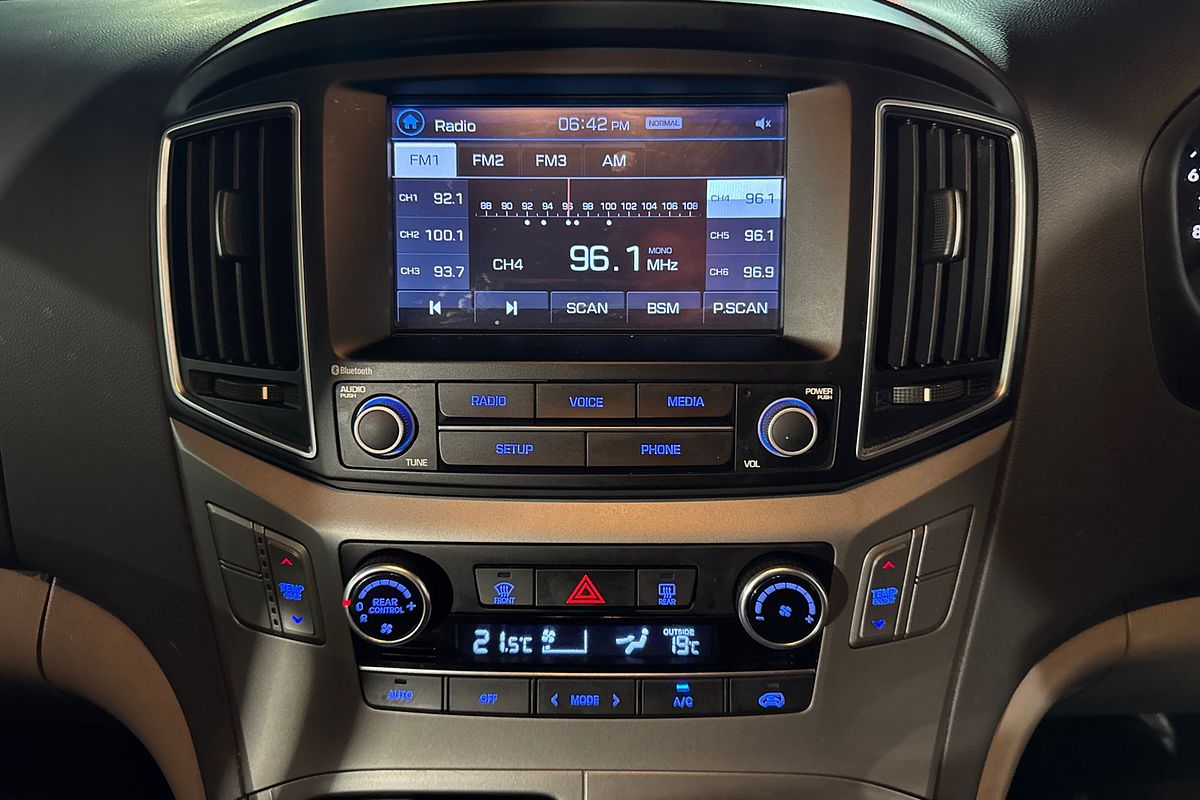 2016 Hyundai iMax TQ3-W Series II