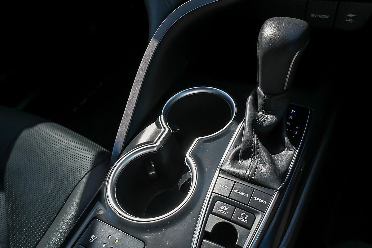 2021 Toyota Camry SL AXVH70R