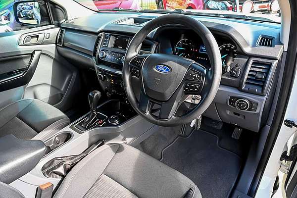 2016 Ford Everest Ambiente UA 3.2L