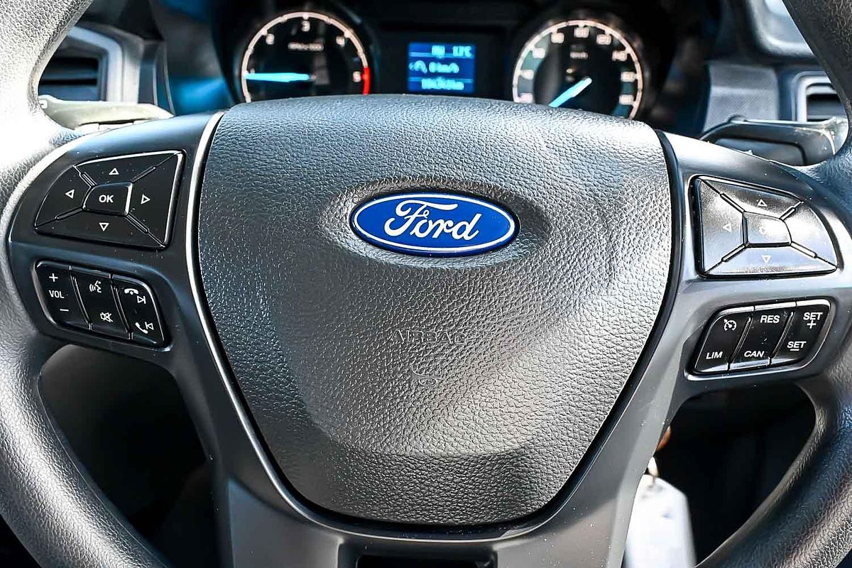 2016 Ford Everest Ambiente UA 3.2L