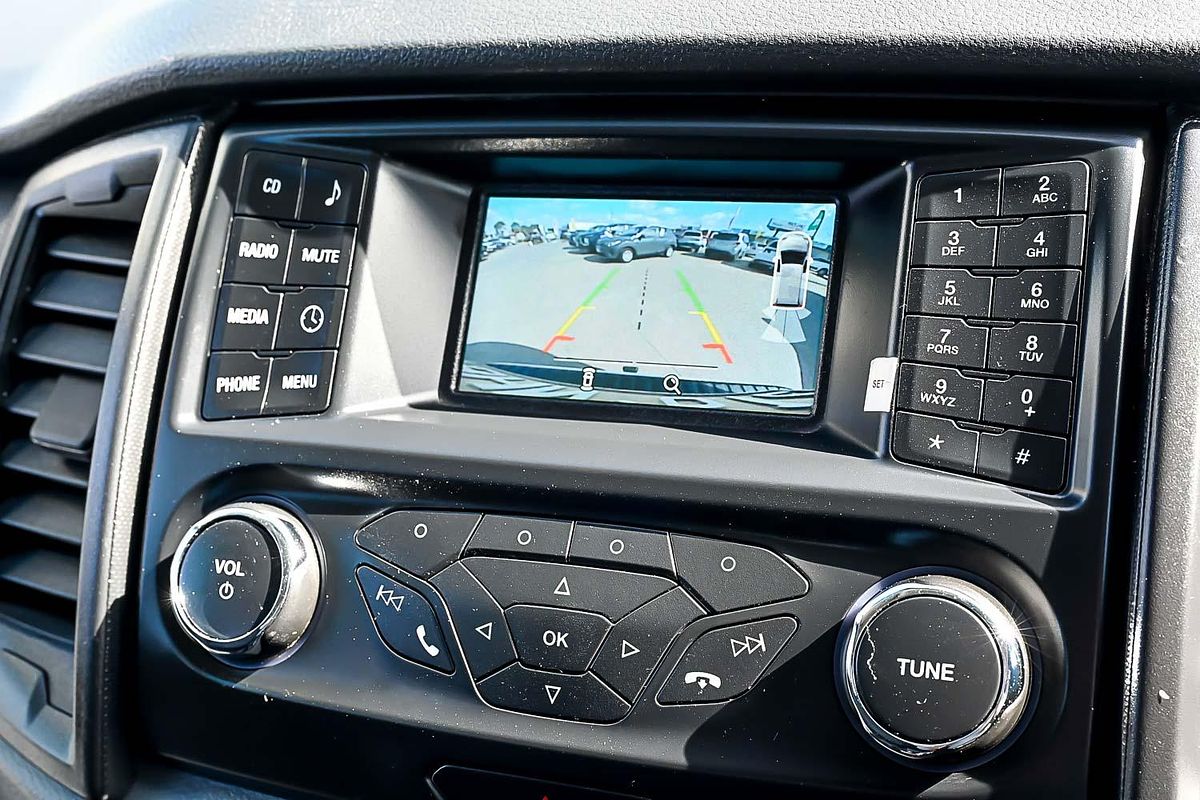 2016 Ford Everest Ambiente UA 3.2L