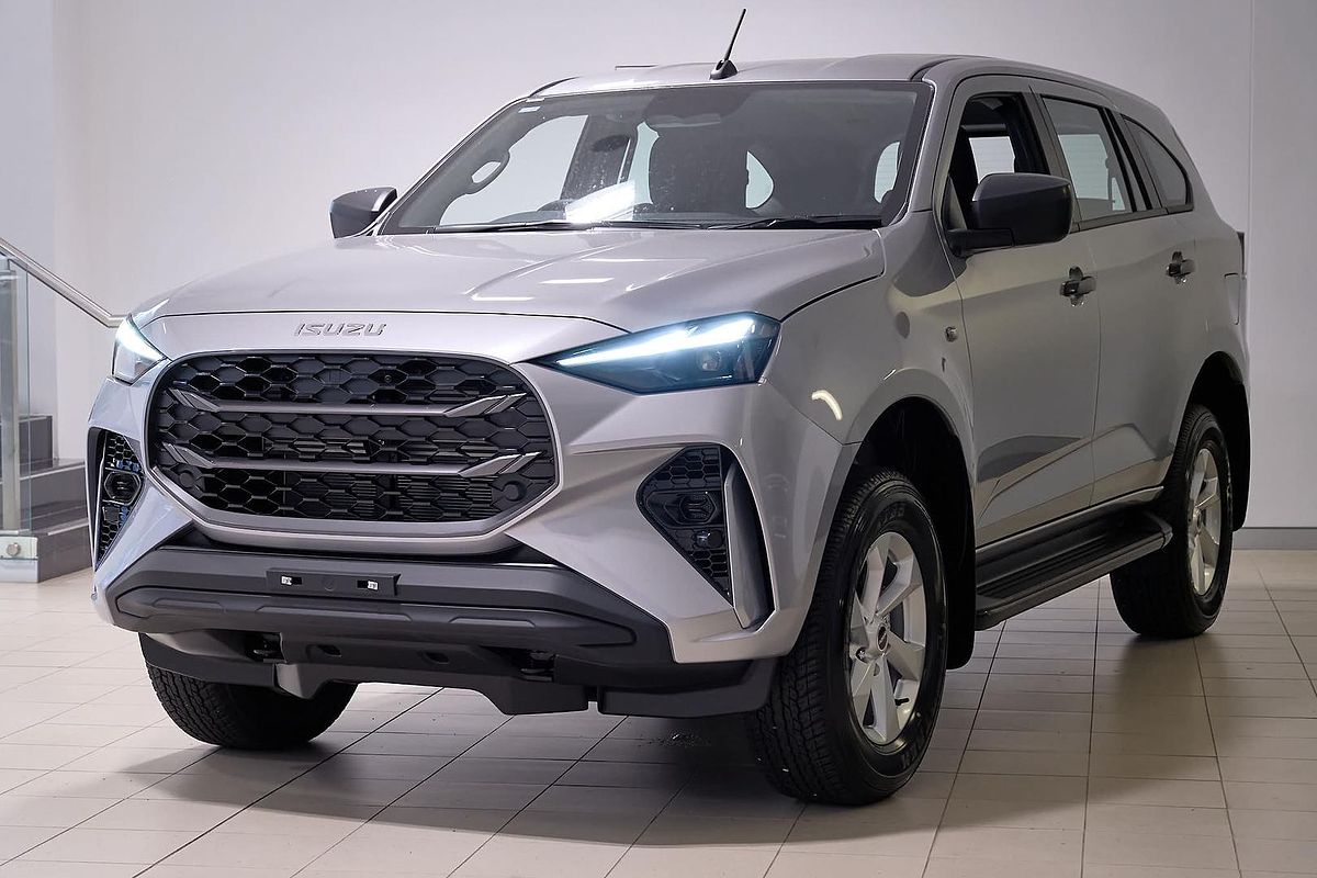 2025 Isuzu MU-X LS-M