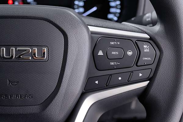 2025 Isuzu MU-X LS-M