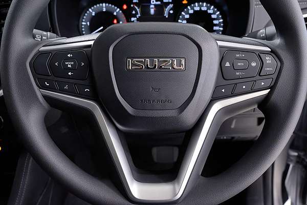 2025 Isuzu MU-X LS-M