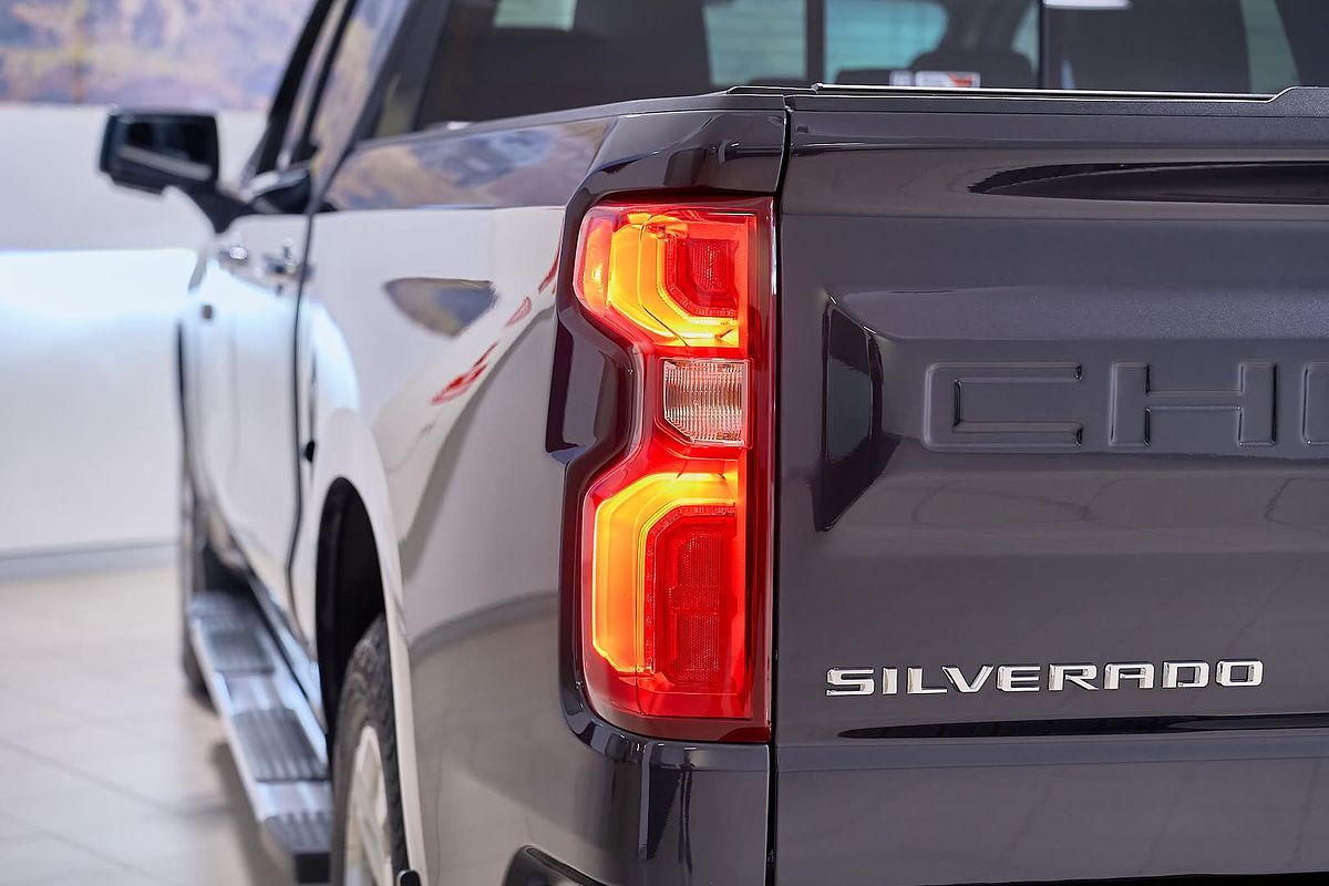 2024 Chevrolet Silverado 1500 LTZ Premium W/Tech Pack T1 4X4